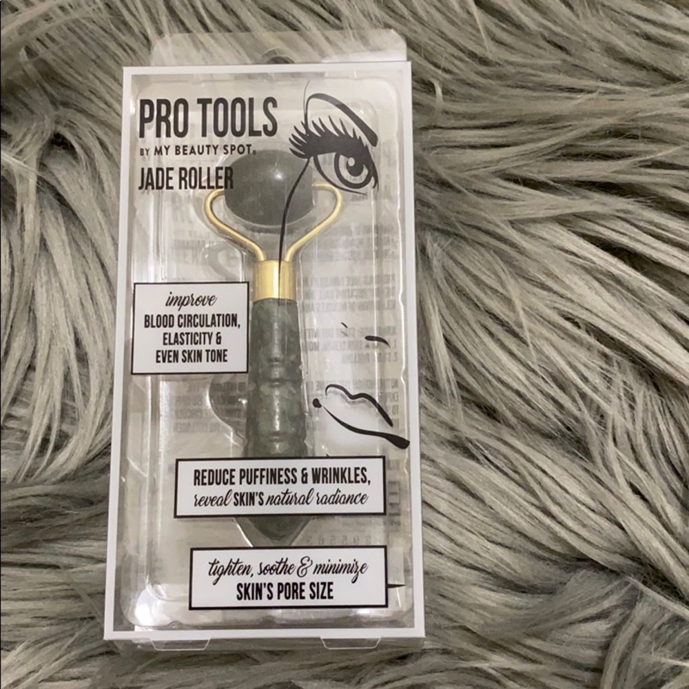 PRO TOOLS Jade Roller